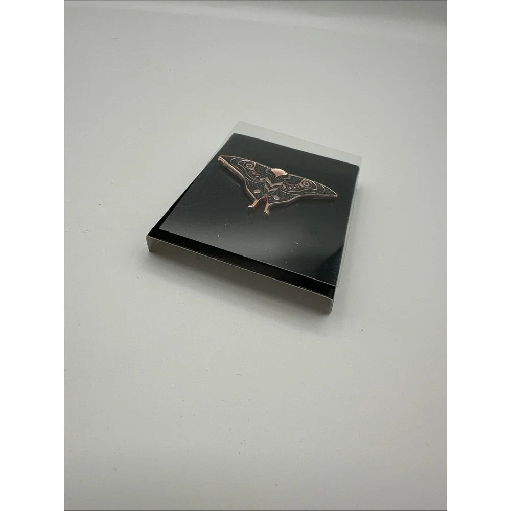 PIN CLUB PlayStation Last of Us II Ellie Moth Enamel Figure Pin 2